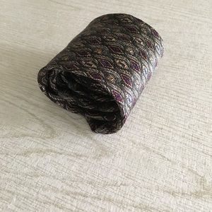 Brand new 100% Silk Van Heusen Mens Neck Tie